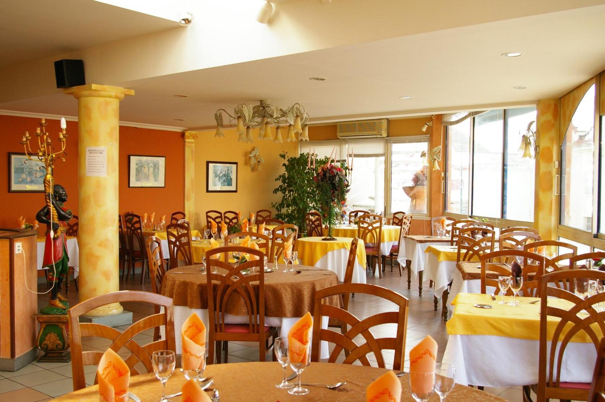 Hotel Le Roi Gourmand Pamiers Exterior photo